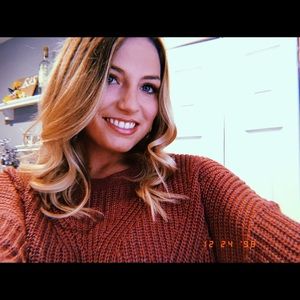 Meet your Posher, Dana